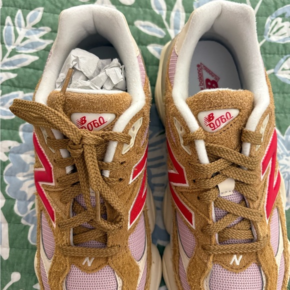 New Balance Women's 9060 Tan and Pink Sneakers - Picture 5 of 7